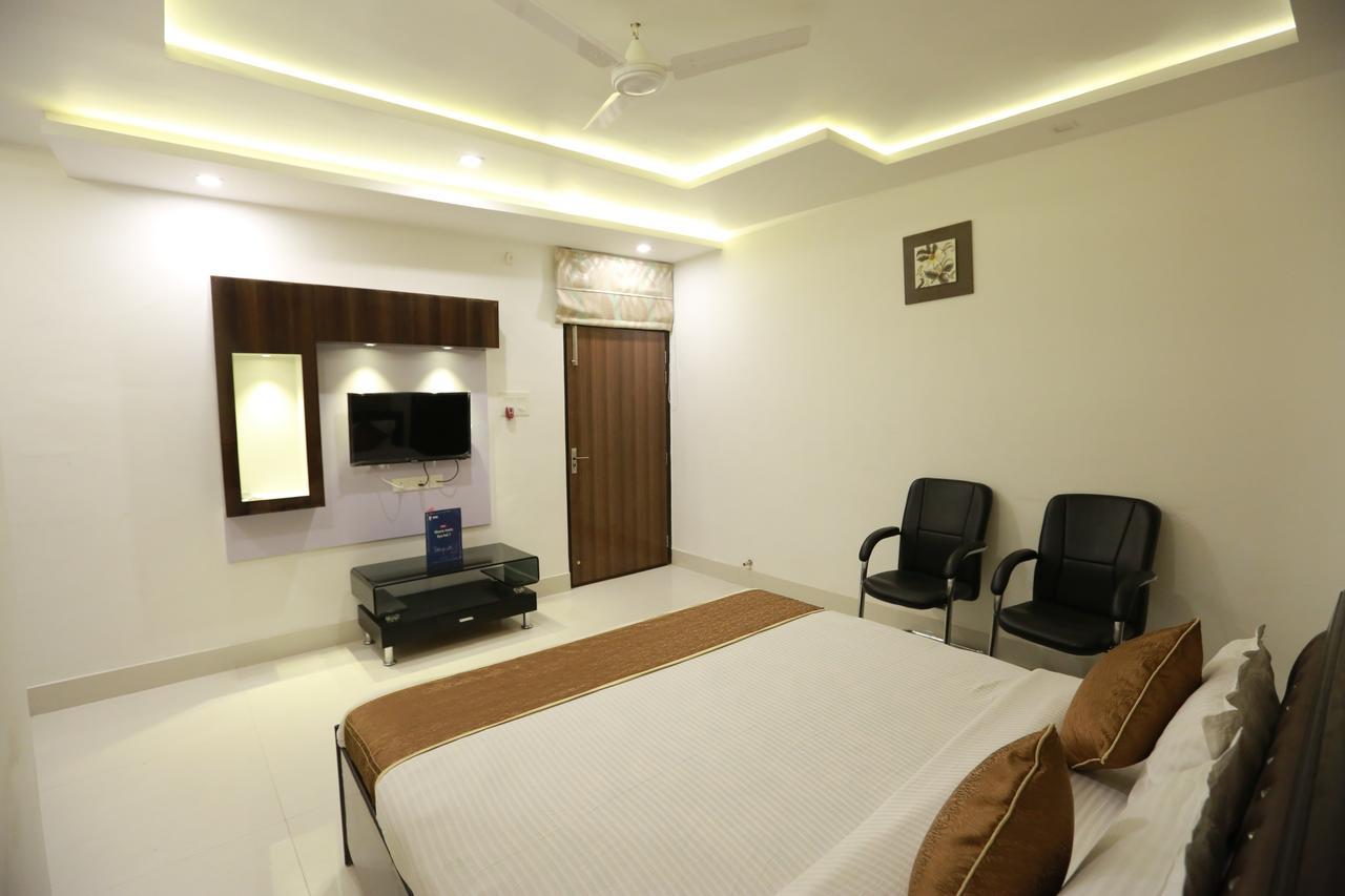 Oyo 8837 Hotel Surya Galaxy Kanpur Exteriör bild