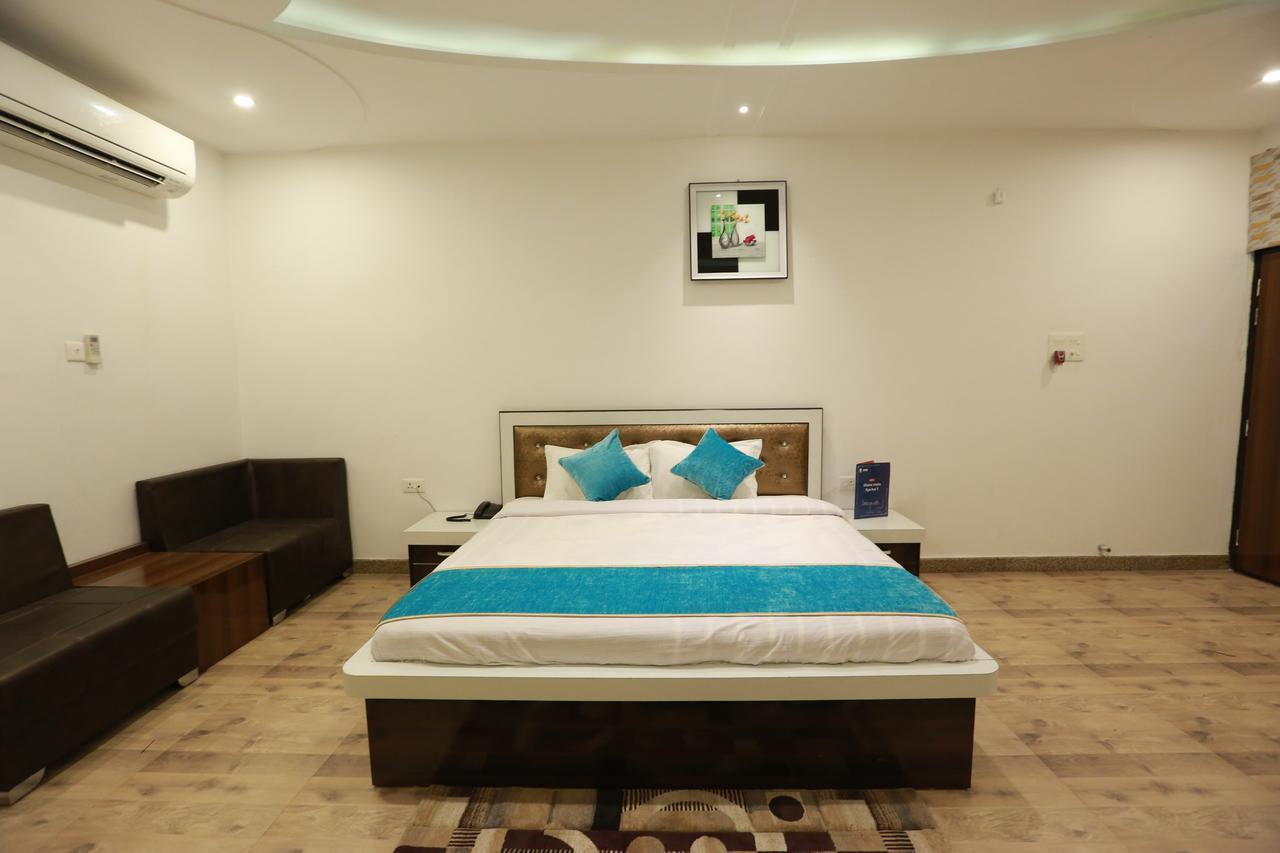 Oyo 8837 Hotel Surya Galaxy Kanpur Exteriör bild
