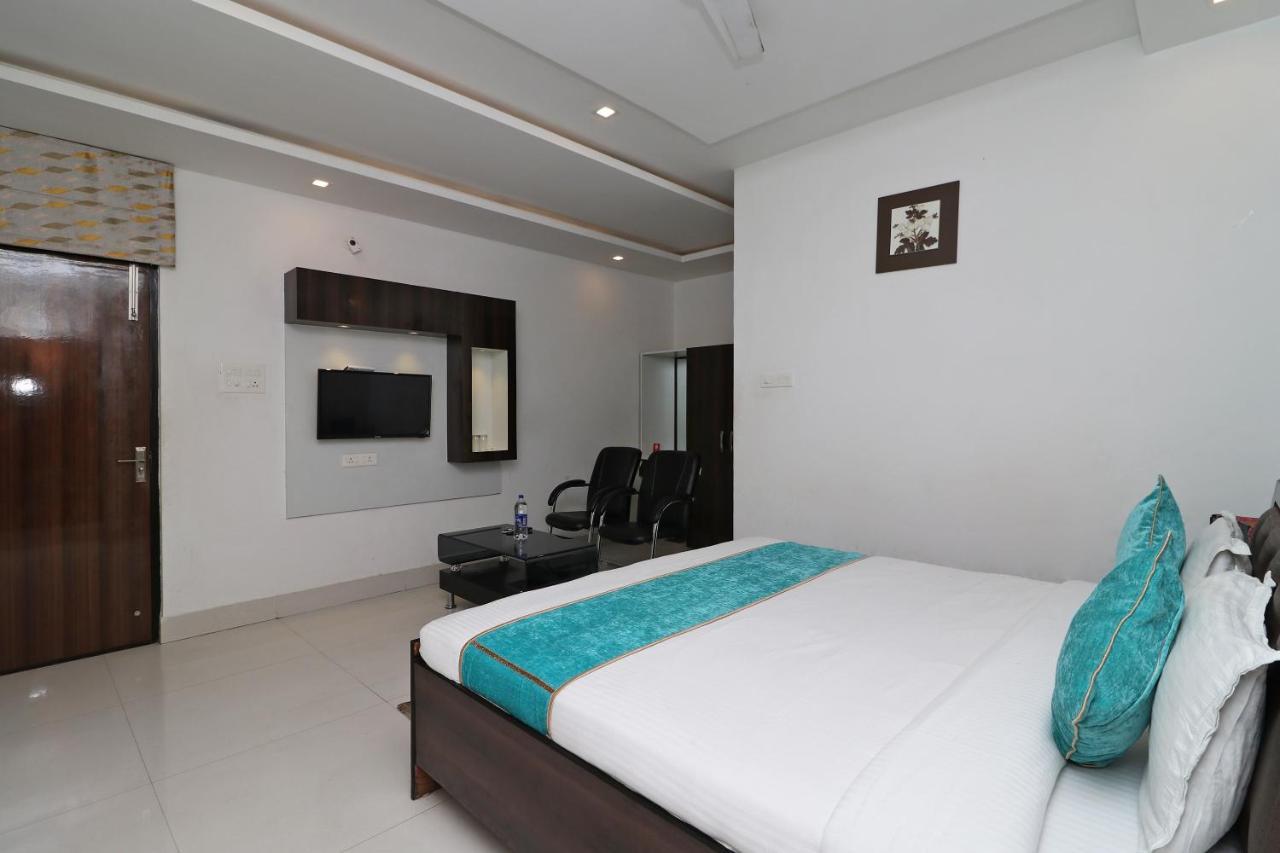 Oyo 8837 Hotel Surya Galaxy Kanpur Exteriör bild