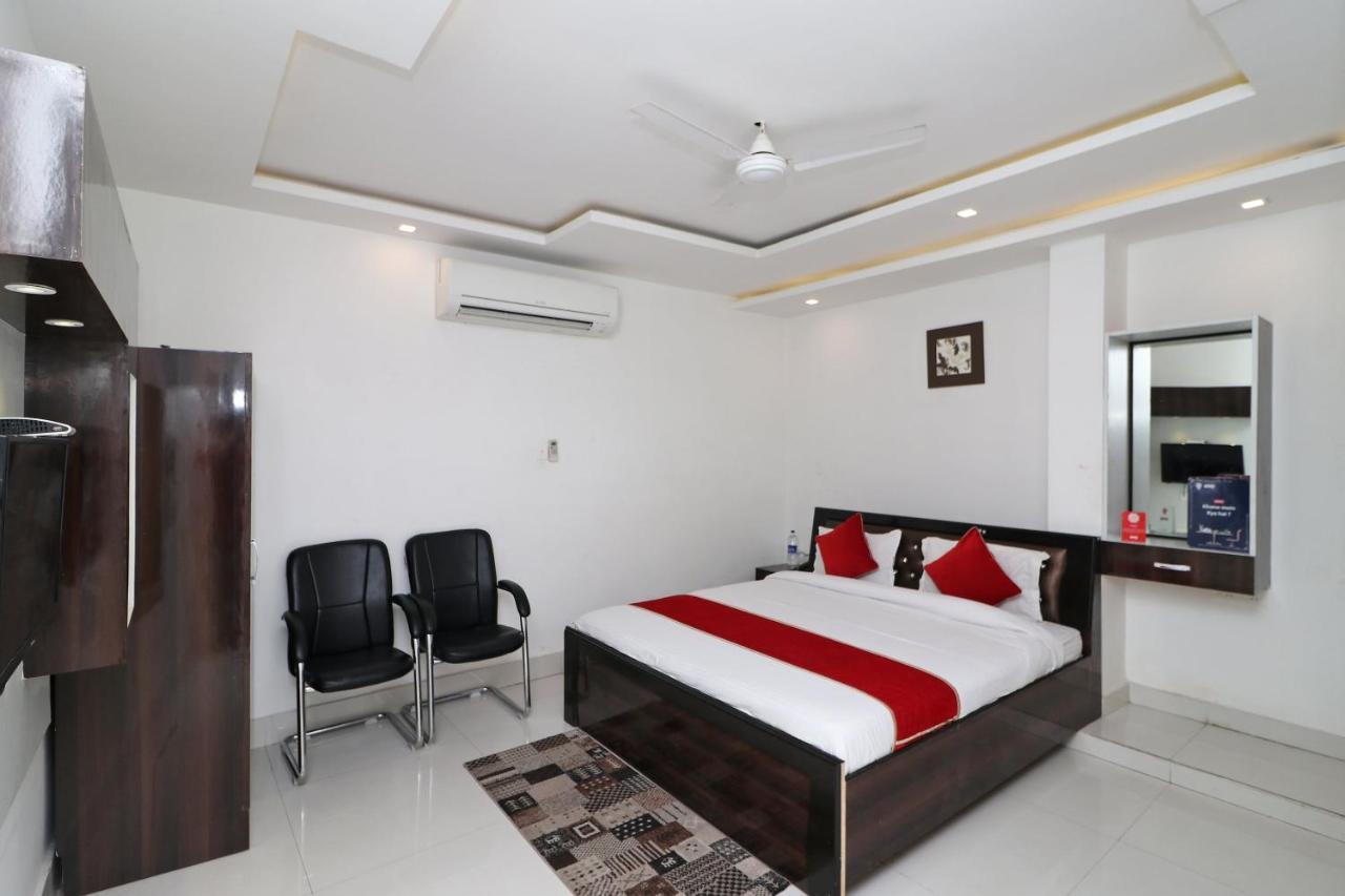 Oyo 8837 Hotel Surya Galaxy Kanpur Exteriör bild